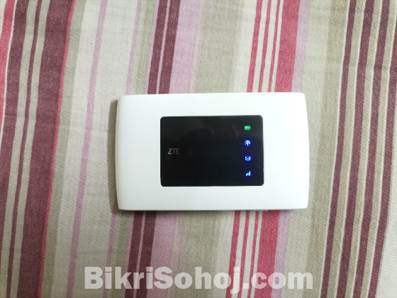 ZTE MF920U 4G LTE Mobile Wi-Fi Router